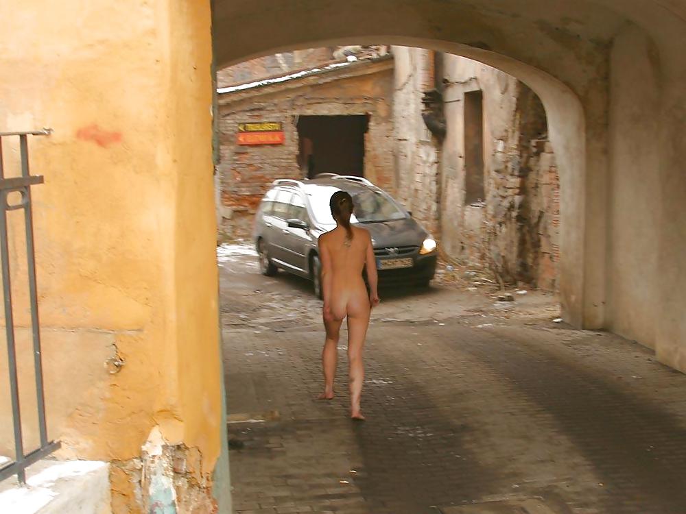 XXX naked girl in public in Italy and very sexy bunett