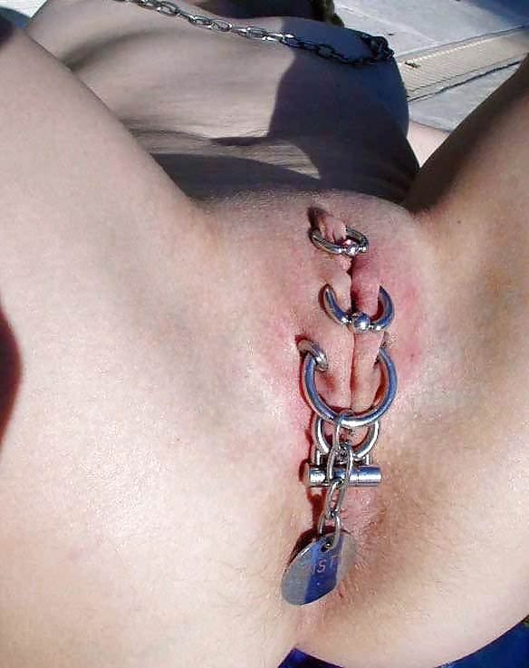 XXX Pussy and Piercing