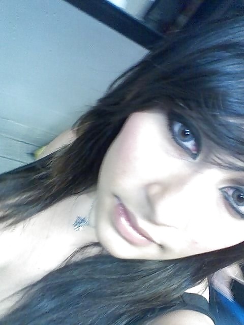 XXX Busty girl photographed herself.