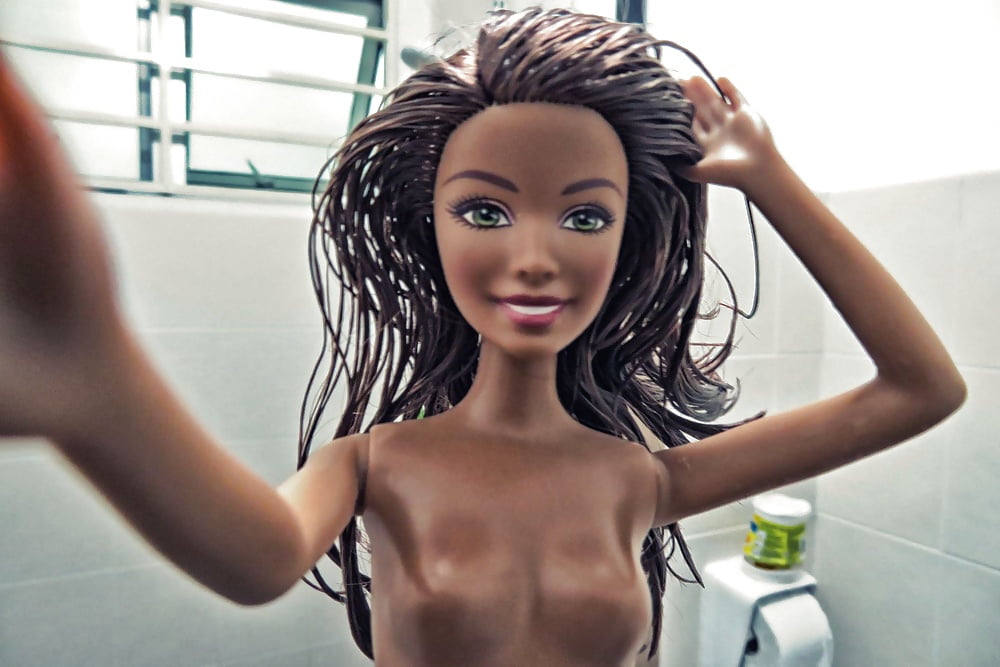 Ava barbie naked