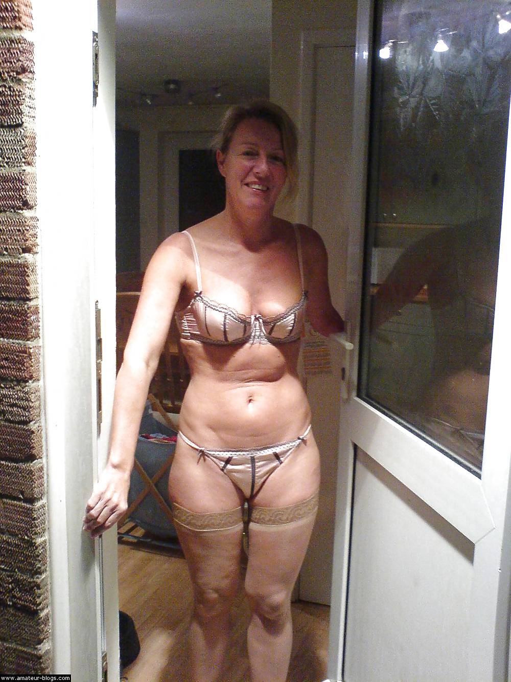 XXX sexy mature ladies 84 (clothed)