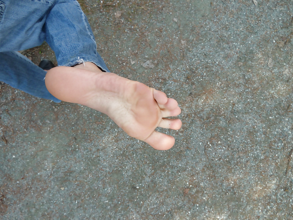 XXX outdoor feet