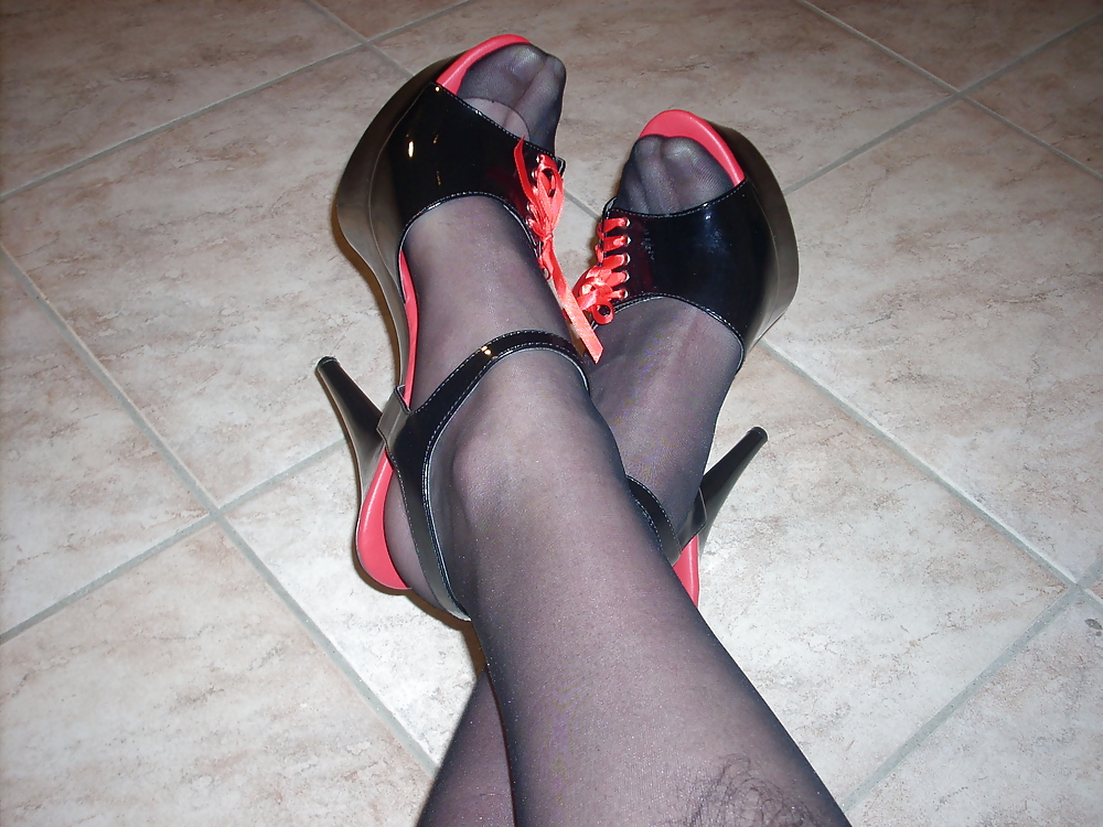 XXX My new black and red sandals
