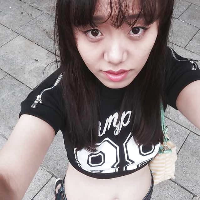 XXX asian girlfriend selfies