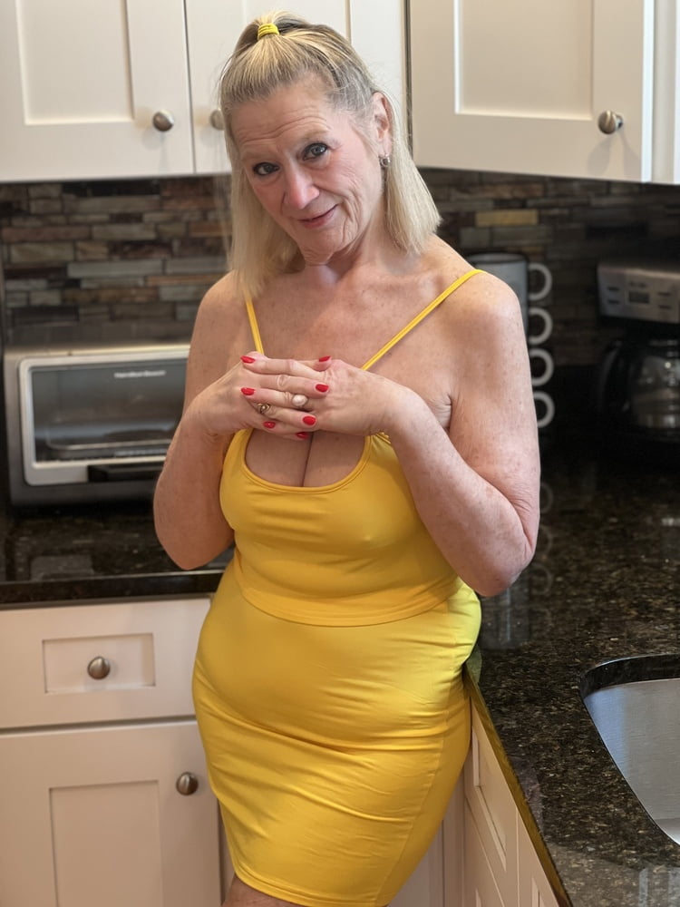 65 YEAR OLD STEPMOM DANIELLE DUBONNET In Yellow Skirt 5 Pics XHamster