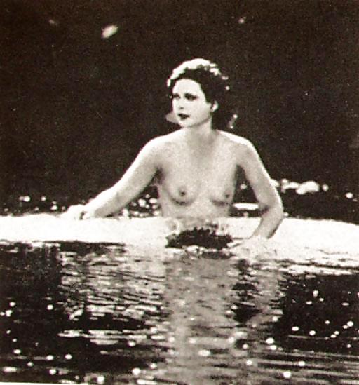 Hedy Lamarr Photos All Nude. 