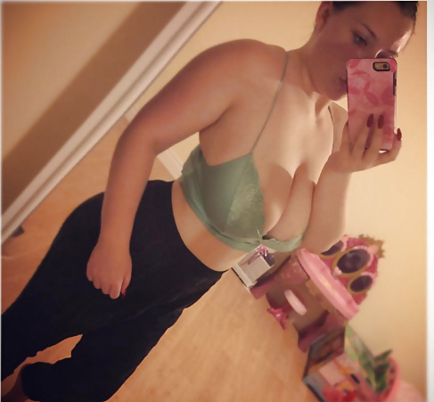 XXX Thick White Girl - NN