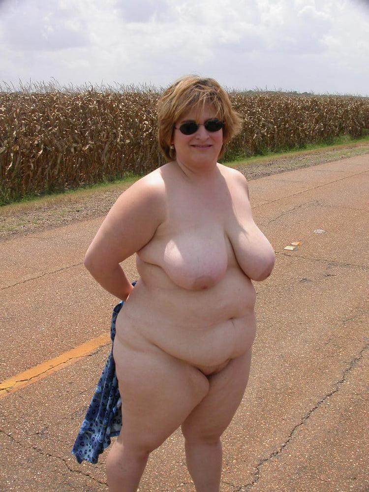 Mature Curvy Bbw Swimsuit - Amateur mature nude women outdoors. 