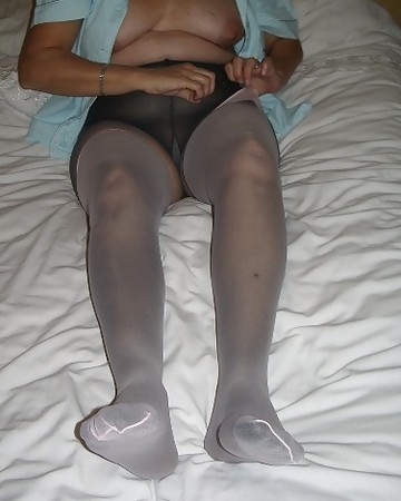 Stockings and pantyhose
