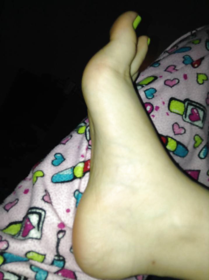 XXX Girlfriend Feet