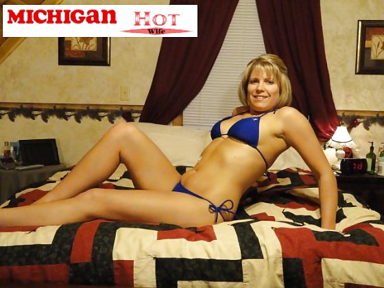 XXX Michigan hot wife