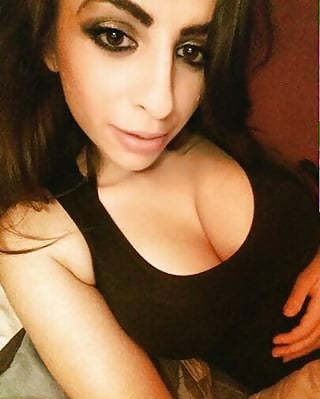 XXX COMMENT THAT GREEK WHORE!