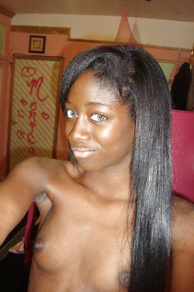 XXX BLACK AMATEUR GIRLS - SELF PICS VI