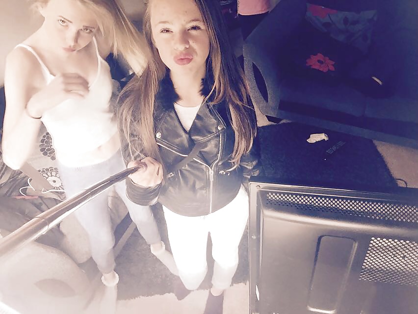 XXX Teen Cheeky Babe