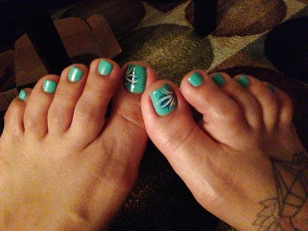 Exotic Asian Toes In Sandals