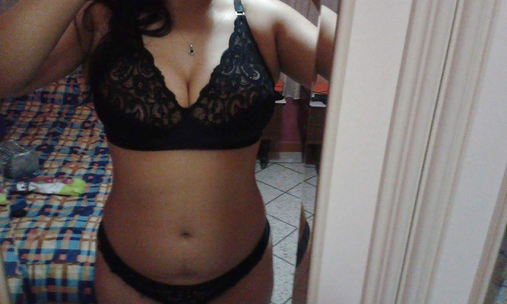 XXX Hijab Bitch Nadia