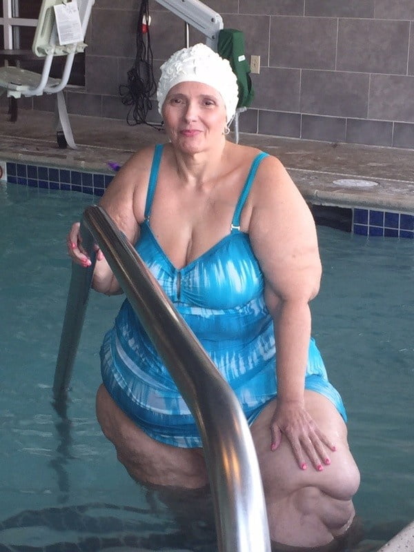 Bbw mix 1449 (Swimsuite) - 16 Pics 