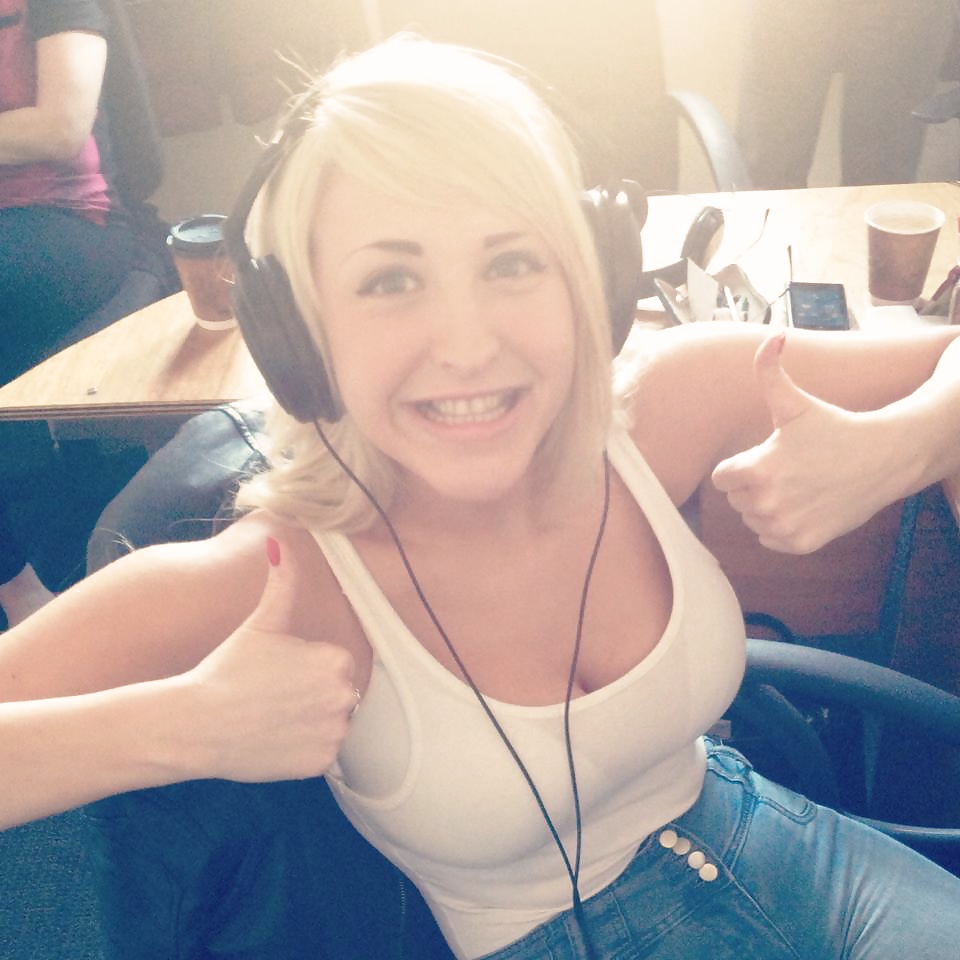 XXX Heavenly bodied bimbo slut