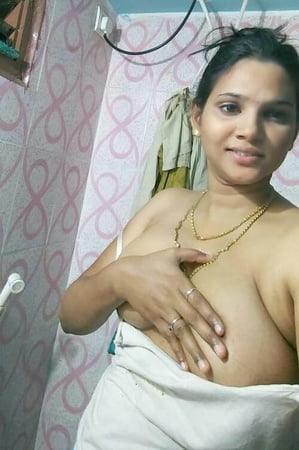 desi wife with managlasutra           