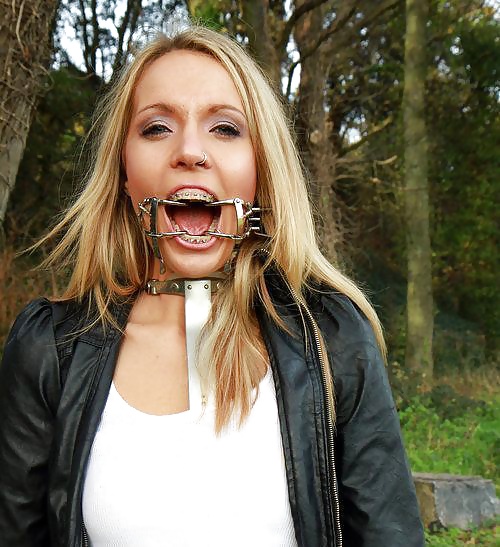 XXX jeunes mais deja putes et soumises