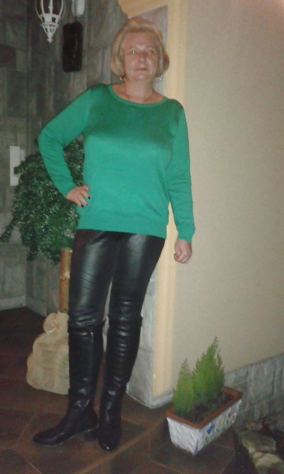 XXX Beth - Sexy Granny