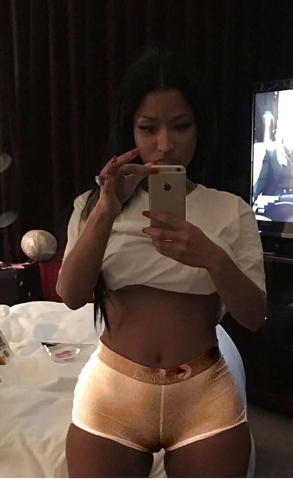 pics-of-girls-naked-nicki-minaj-pussy-drunk-wife-lets-husband-fuck-threesome