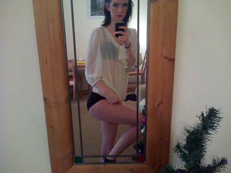 XXX my mate sister !! off her macbook pro