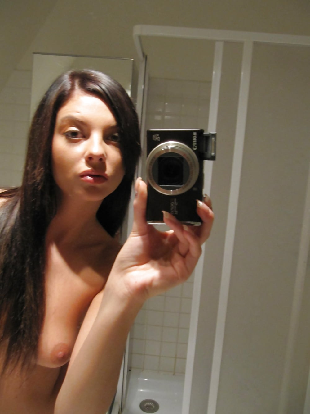 XXX Teen Slut Carina Selfies