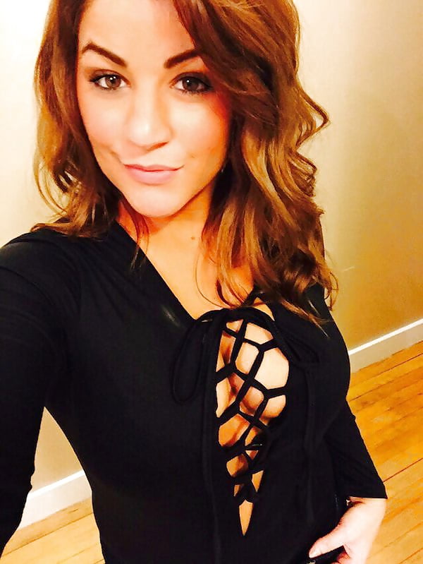 XXX Amateur Selfie