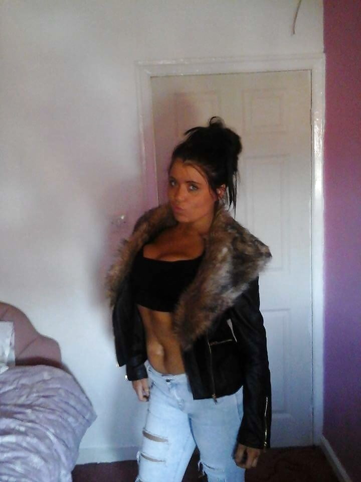 XXX Chav Slag Laura