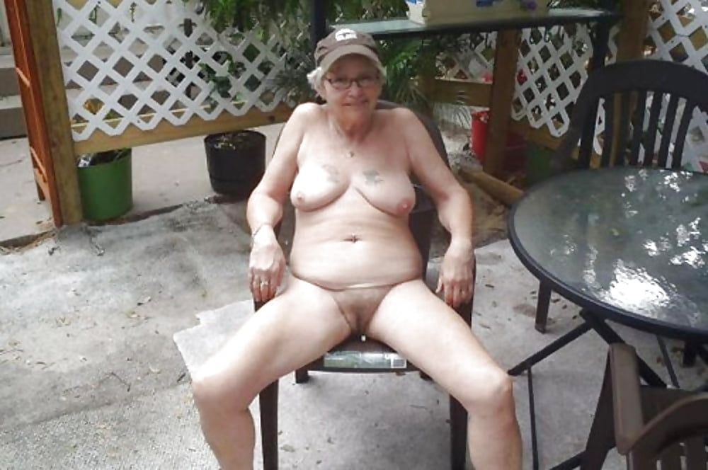 XXX Moms and MILFs Mix 018