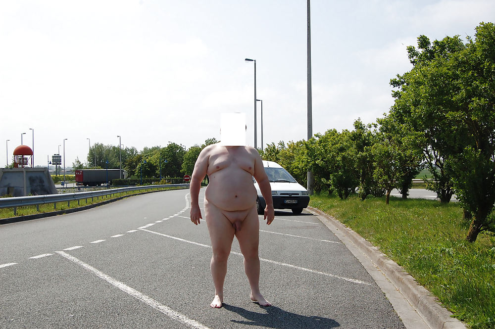 Road Trip - Nude In Public - Exhibitionist - 13 Pics -7081