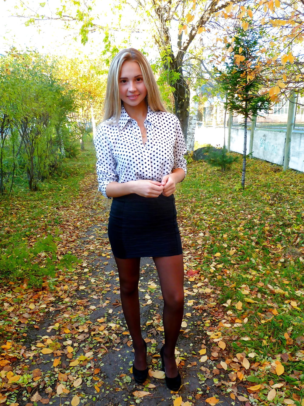 XXX Amazing teen legs 5
