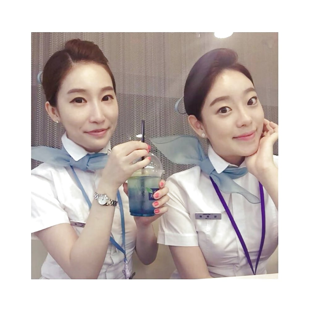 XXX Korean air hostess takes self pics