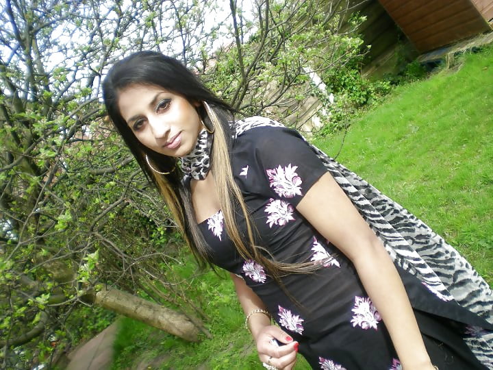 XXX Paki pakistani indian nri teen girl nn clothed hot