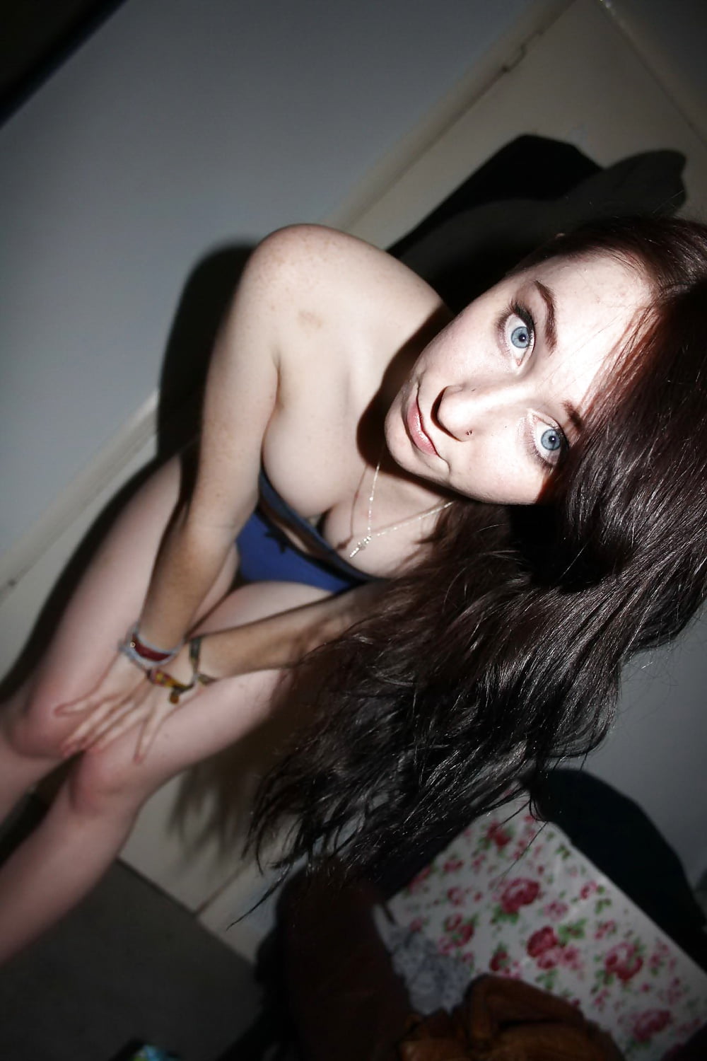 XXX Photoboob Emo Snapchat Slut