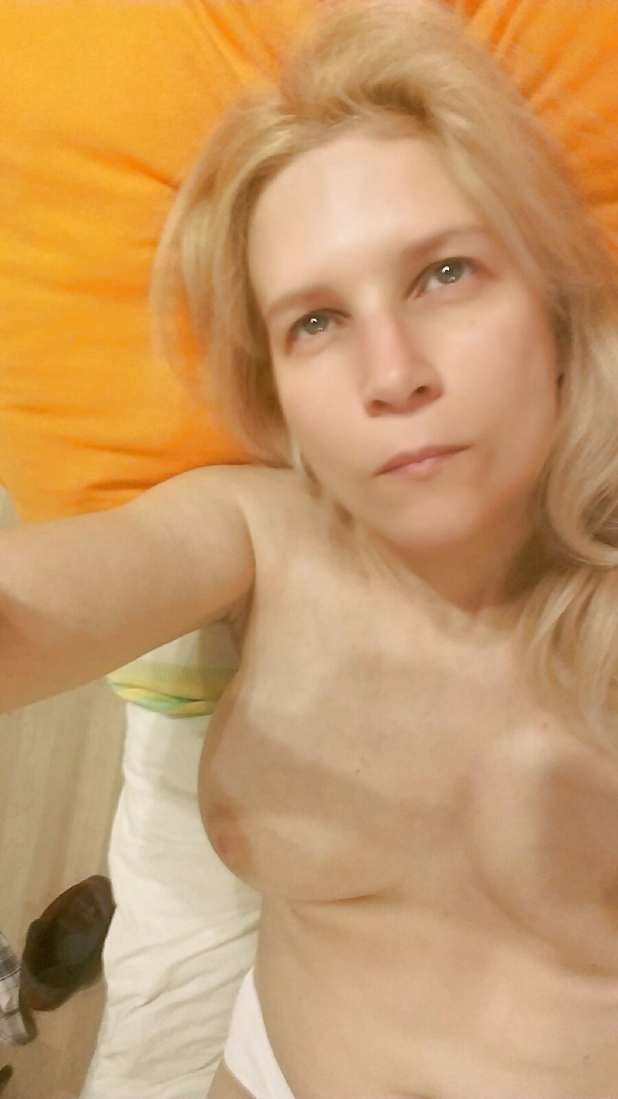Blonde Tania Russian Milf Whore Poses 22 Pics
