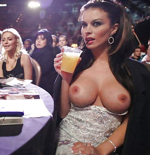 XXX Public Nudity 23