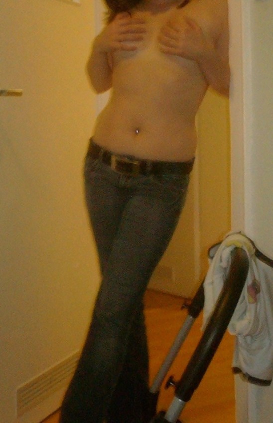 XXX Horny girls in jeans LV