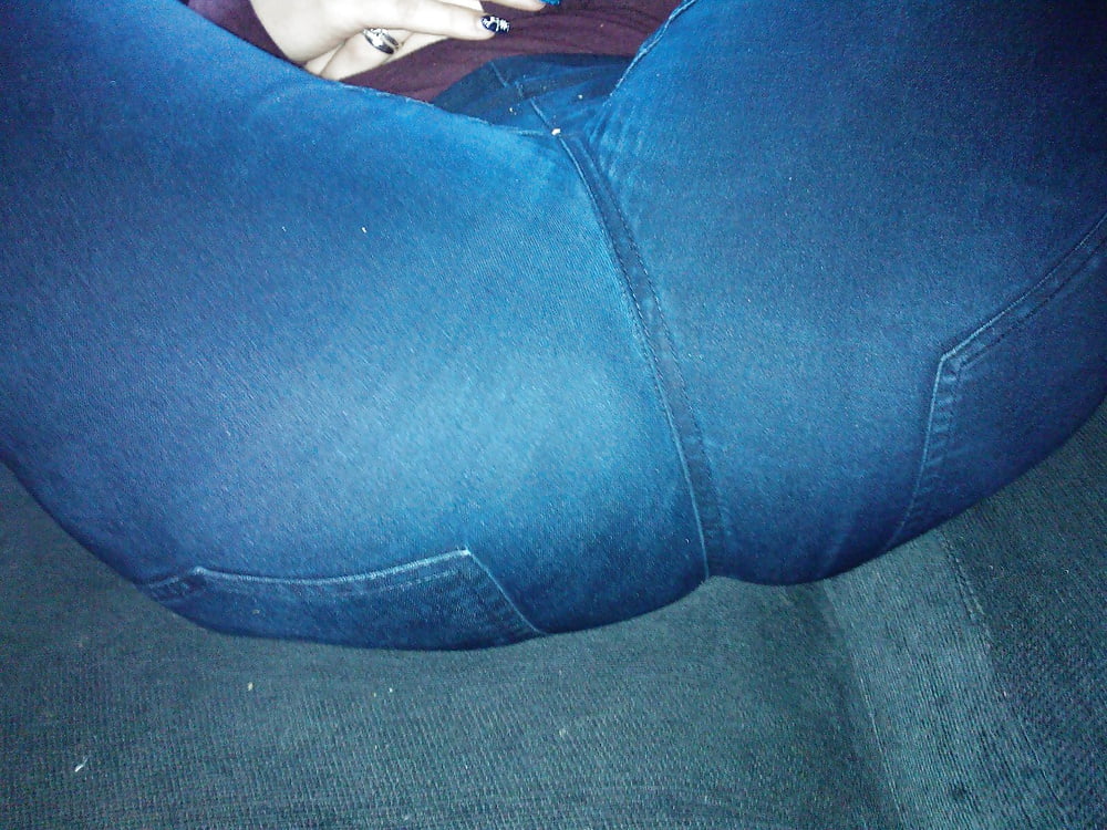 XXX Sexy milf wife big ass in jeans