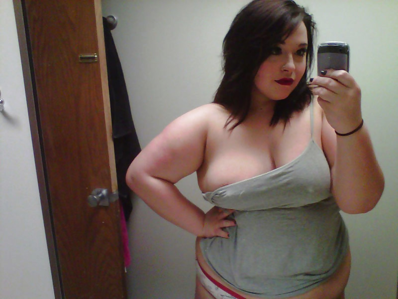 XXX Selfie Amateur BBWs, Curvy and Thick! - vol 62!