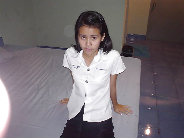 XXX Thai student nude 8