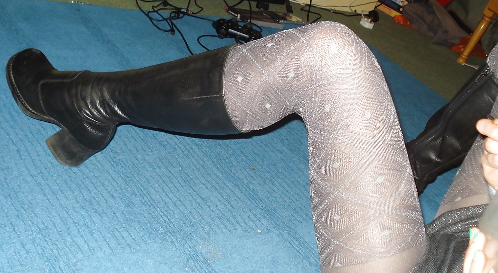 XXX It's all about legs and arse