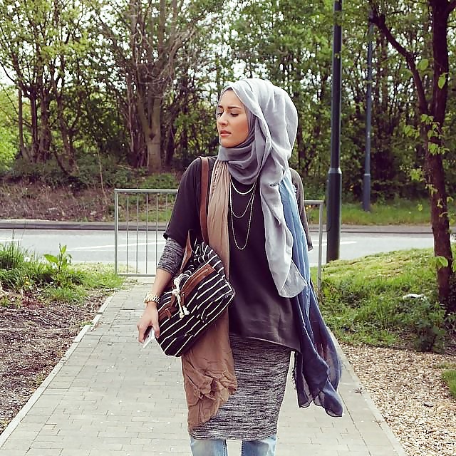 XXX Cute hijab girl ... show her some love