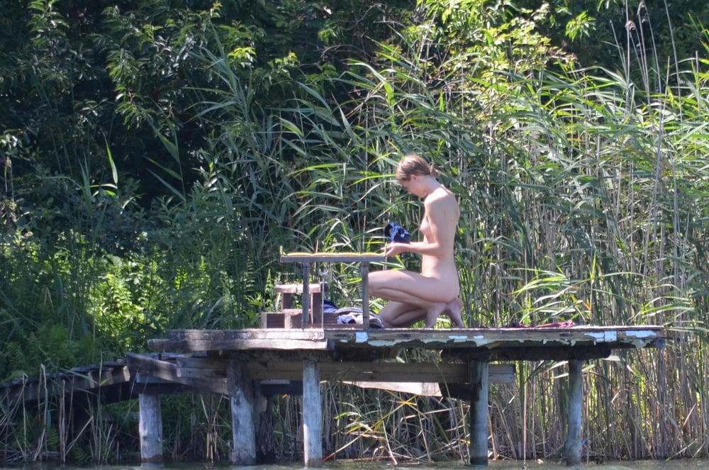 Sunbathing naked Voyeur - 24 Photos 