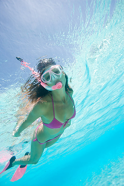 XXX underwater voyeur