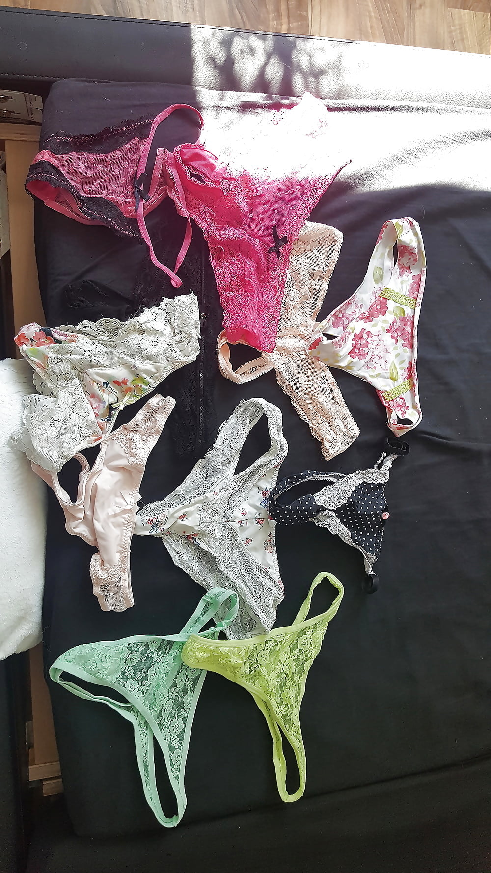 XXX LAURA 23 Y LOVELY US SLUT