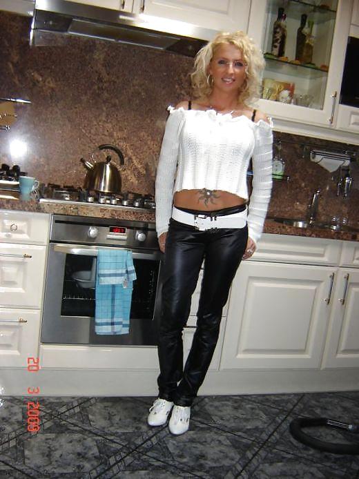 XXX Monster Chicks in leather