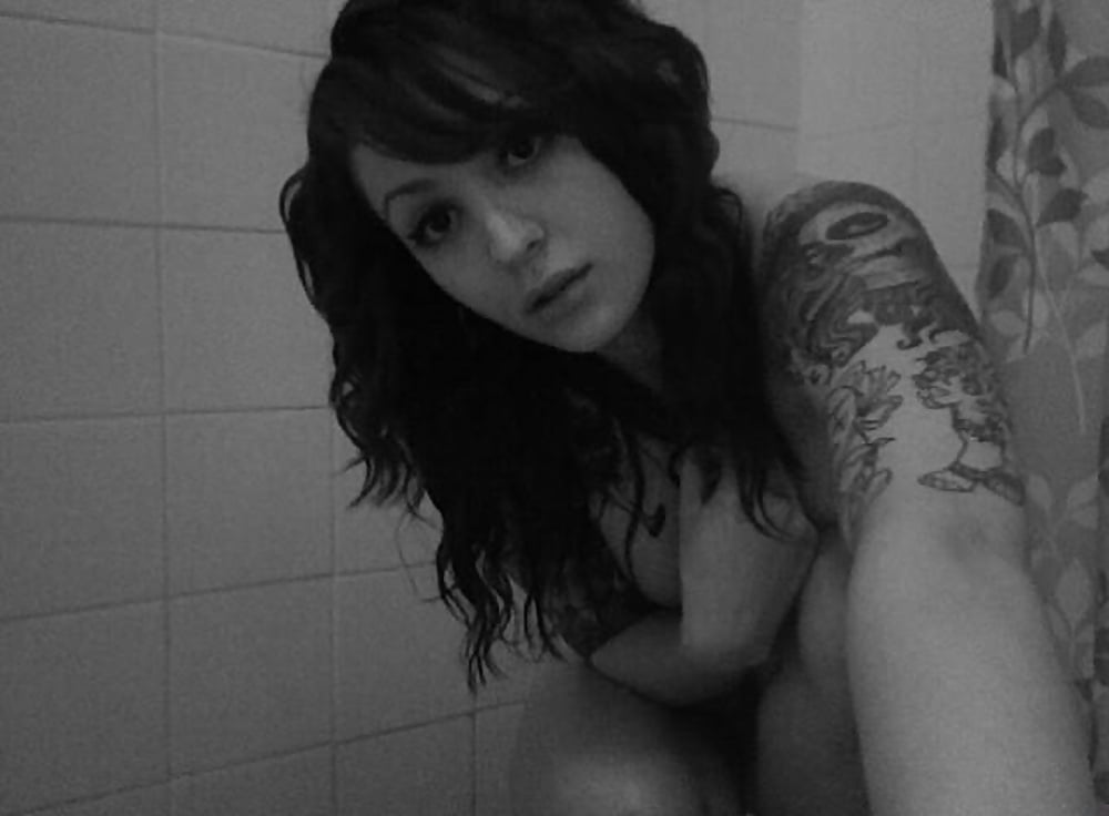 XXX Emo Horny Teen Selfies