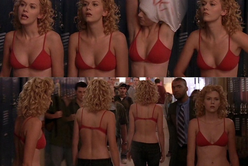 41 Sexiest Pictures Of Hilarie Burton.